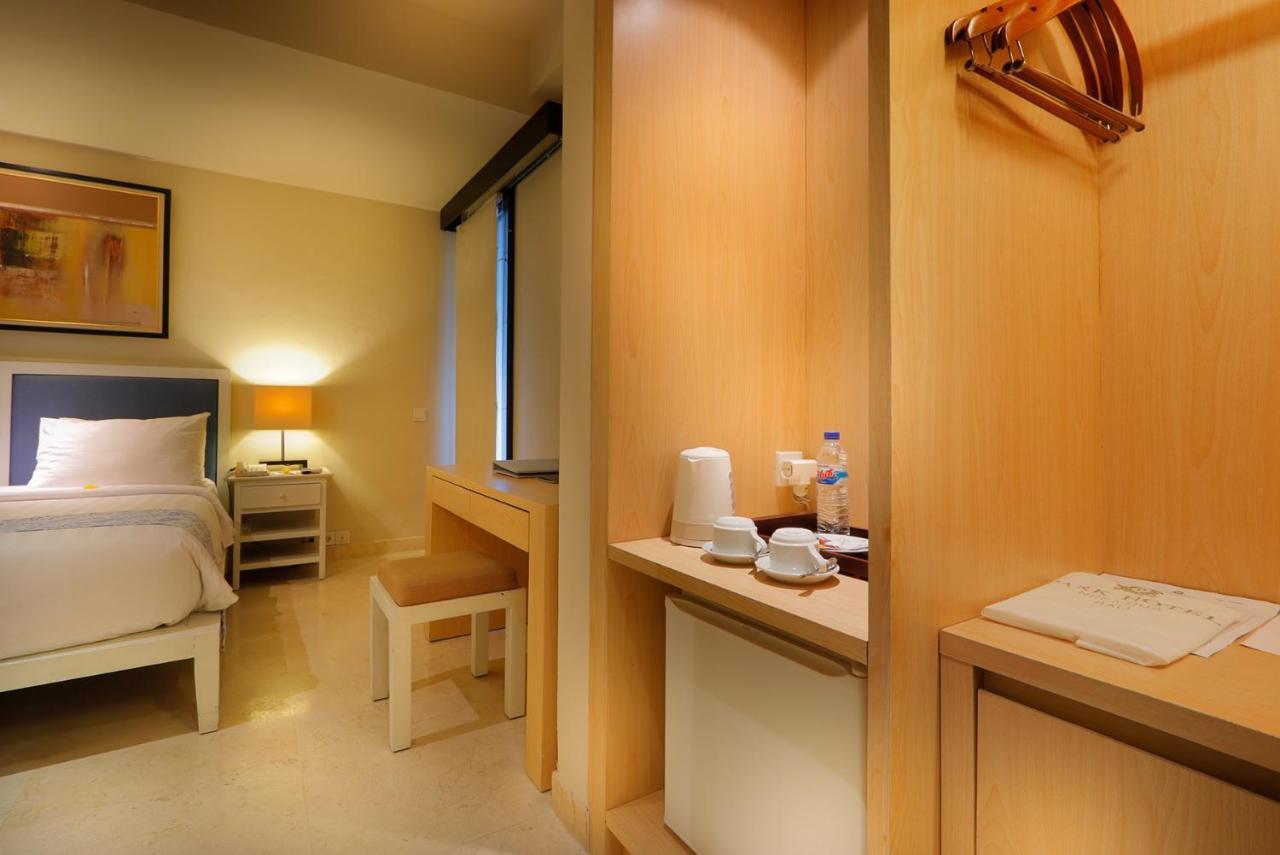 Swiss-Belhotel Bay View Villa Nusa Dua  Exterior photo