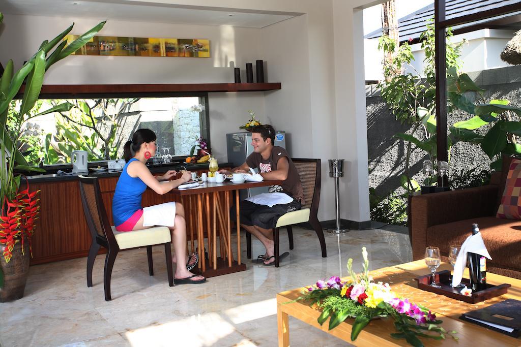 Swiss-Belhotel Bay View Villa Nusa Dua  Exterior photo